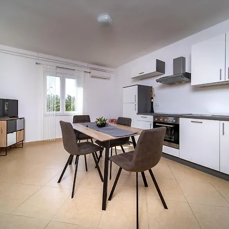 Apartment Milena *