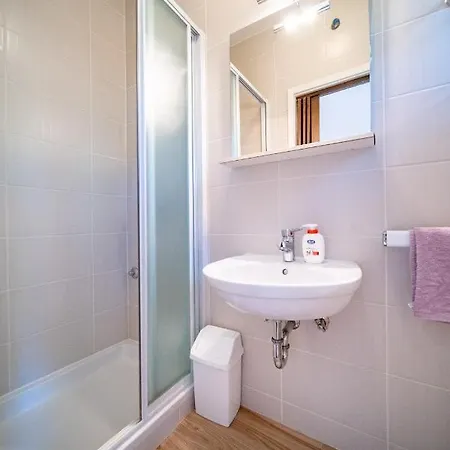 Milena Apartment Barbat na Rabu
