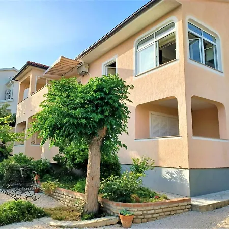 Apartment Milena *