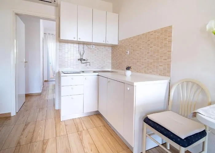 Milena アパート *